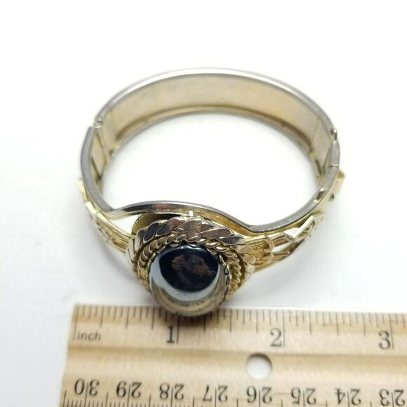 Vintage Large Gold Tone Bangle with Oval Cabochon Center, Hinged Bracelet Estate - Picture 6 of 8